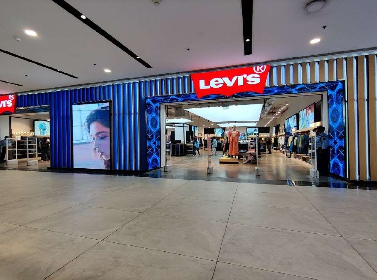 Levi's